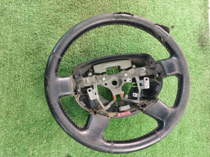 Руль Toyota Prius ZVW30