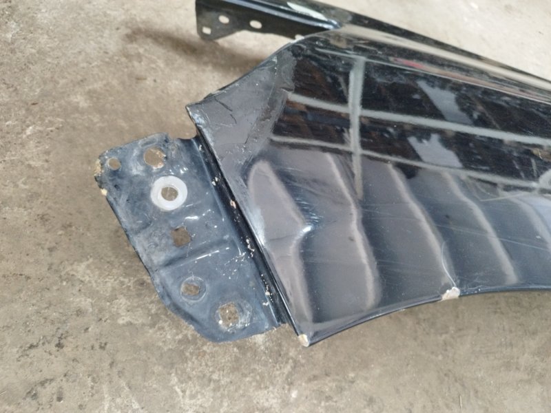 Крыло Toyota LAnd CRUISER 200