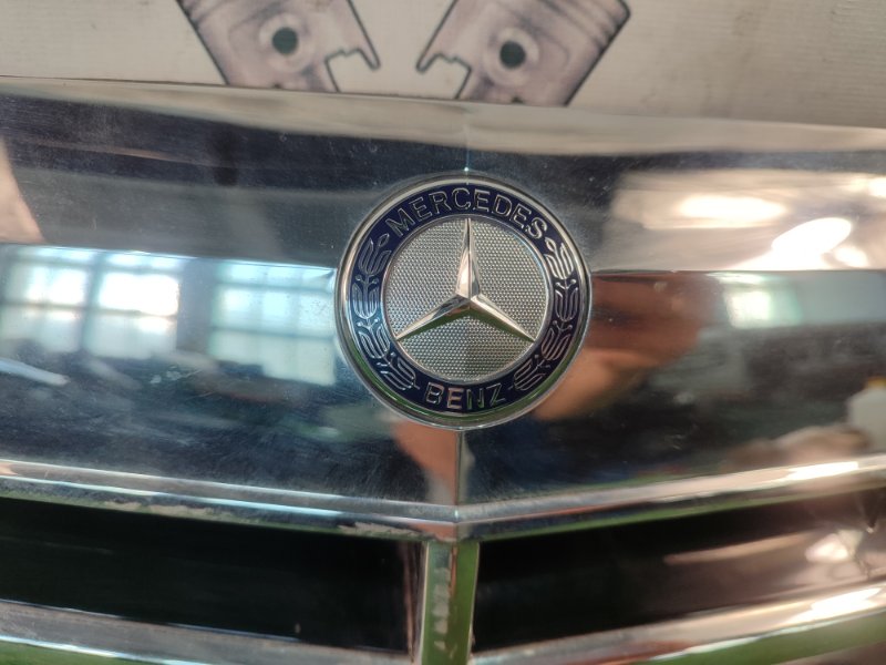 Решетка радиатора Mercedes-Benz S-Class 2008 w221