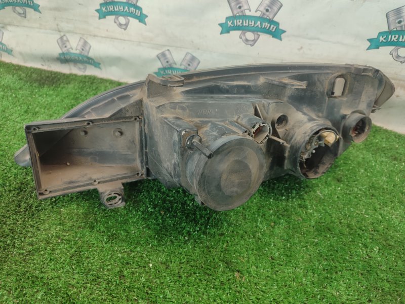 Фара Nissan Primera P11
