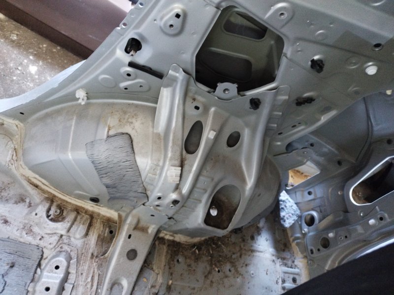 Крыло Toyota Verso 2009 ZGR21L-GRXEPW