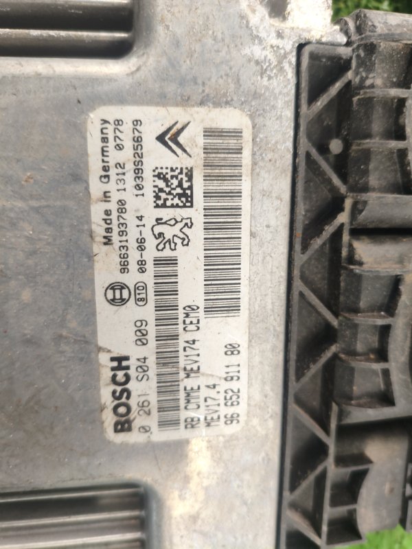Блок управления двигателем Peugeot 308 2008 308