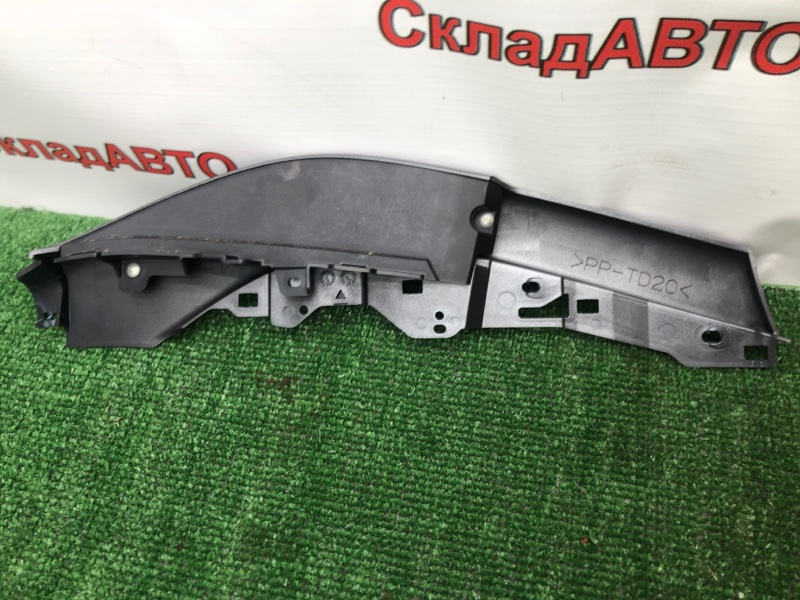 Молдинг консоли напольной передней MITSUBISHI OUTLANDER 2010 CW5W
