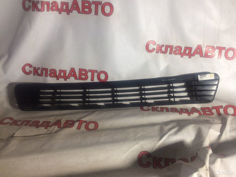 Решетка бампера Toyota Camry 2011-2014