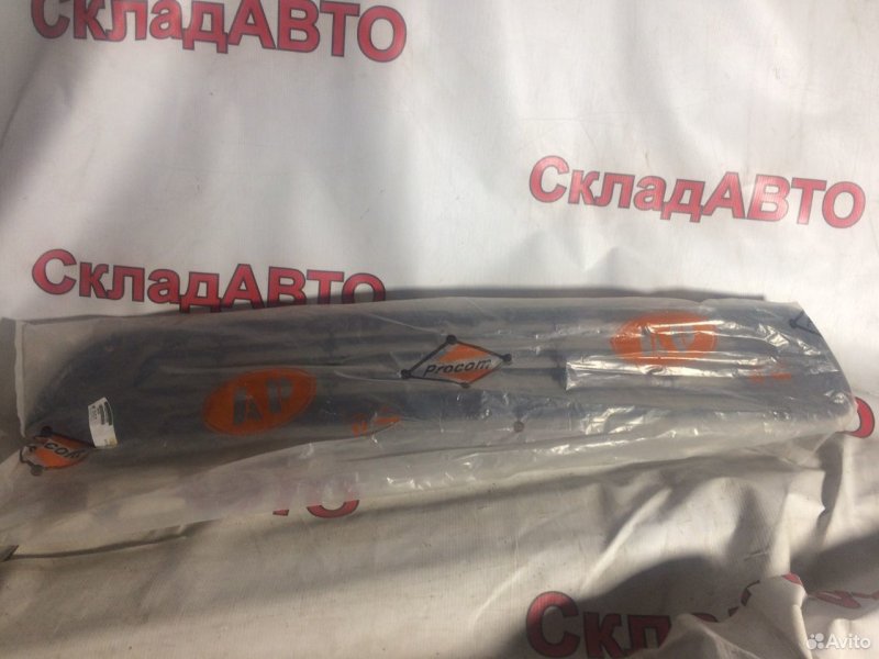Решетка бампера Toyota Camry 2011-2014