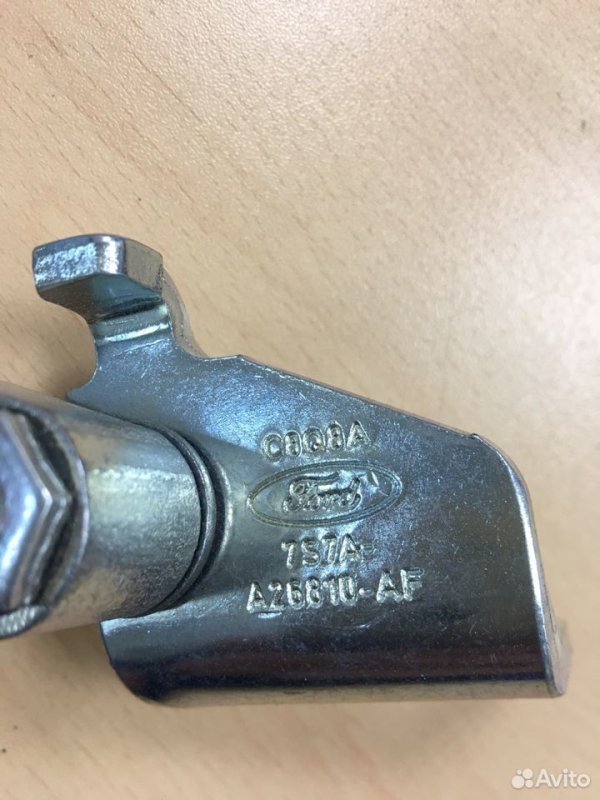 Петля двери Ford Mondeo 2006-2010