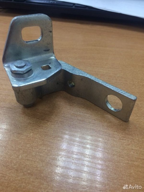 Петля двери Ford Focus 2011-2019