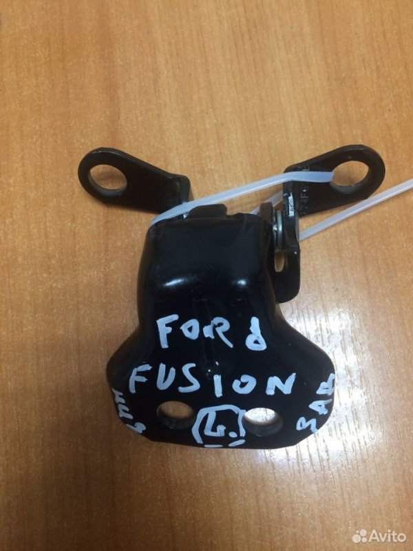 Петля двери Ford Fusion 2005-2012