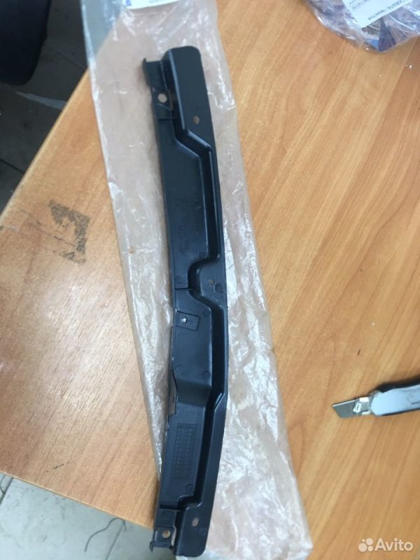 Направляющая бампера Daewoo Nexia 1
