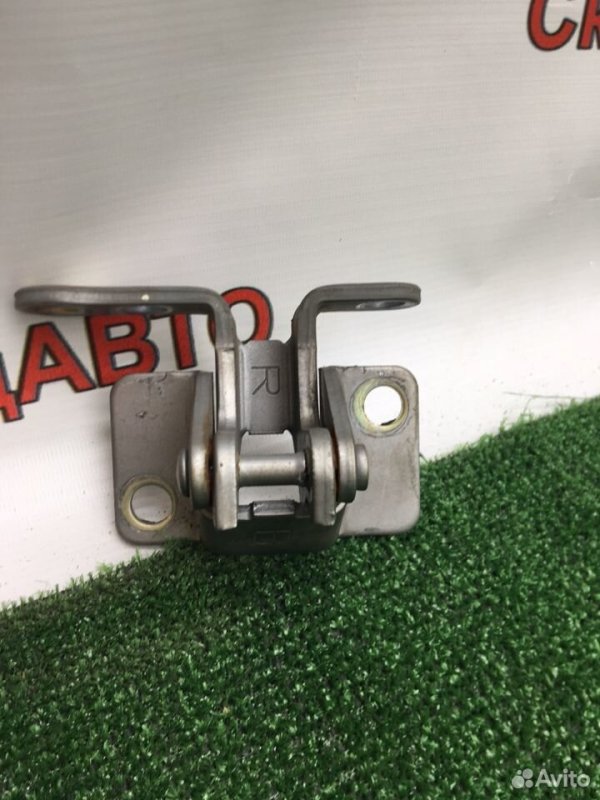 Петля двери Honda Stepwgn RF3