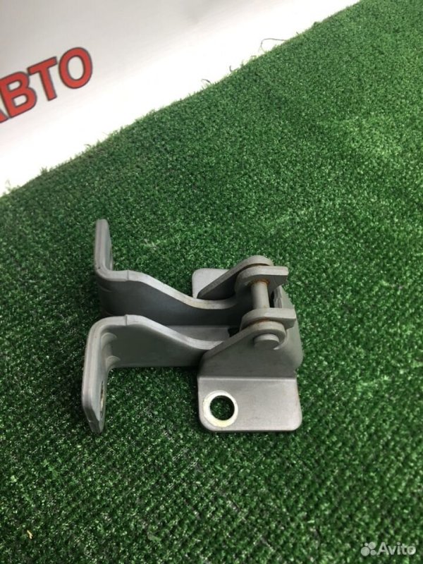 Петля двери Honda Stepwgn