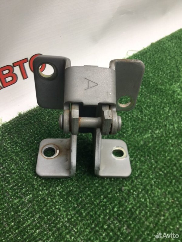 Петля двери Honda Stepwgn