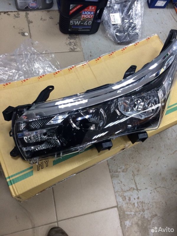 Фара Toyota Corolla 2012-2016