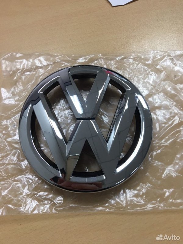 Эмблема Volkswagen Polo