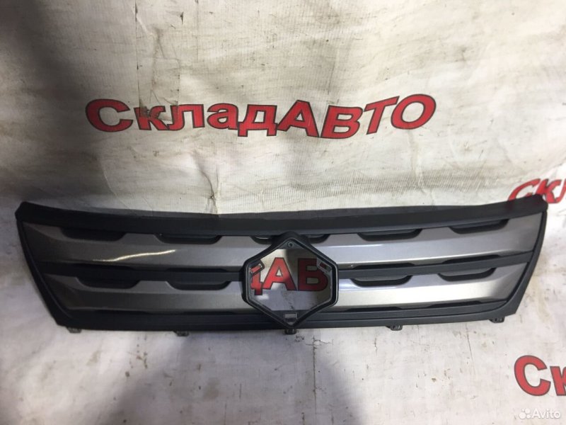 Решетка радиатора Suzuki Vitara