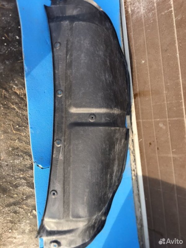 Обшивка двери багажника Toyota Camry ACV40