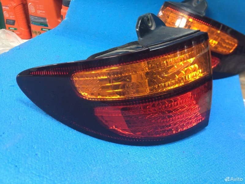 Фонарь Toyota Estima