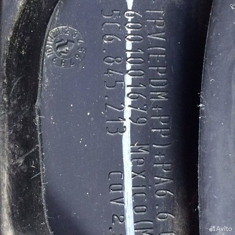 Форточка двери Volkswagen Jetta