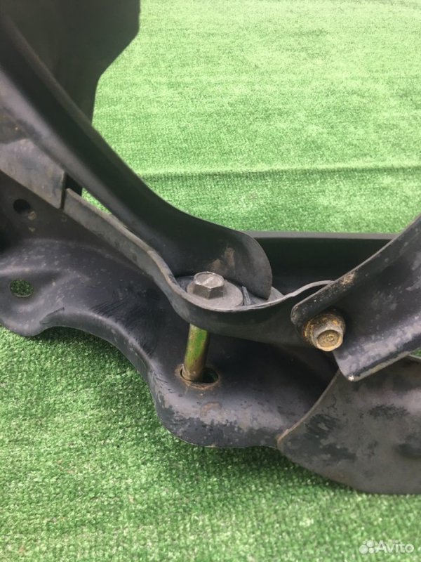 Балка Honda Stepwgn 2001-2003 RF3