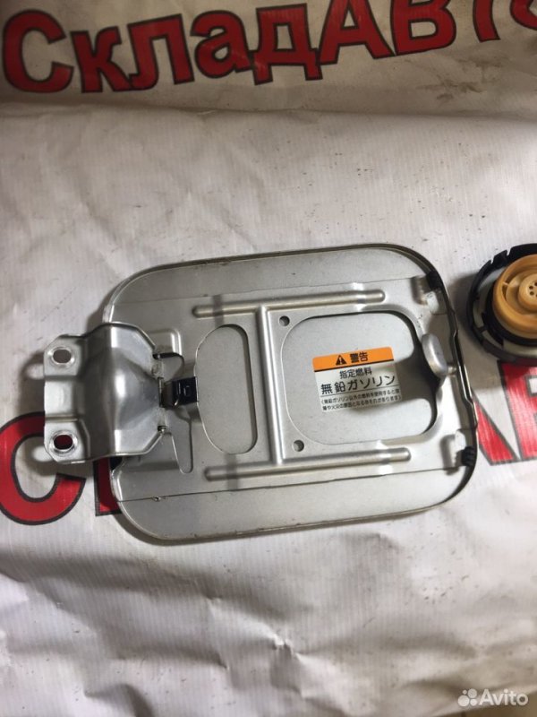 Лючок бензобака Honda Stepwgn 2005-2009 RF3