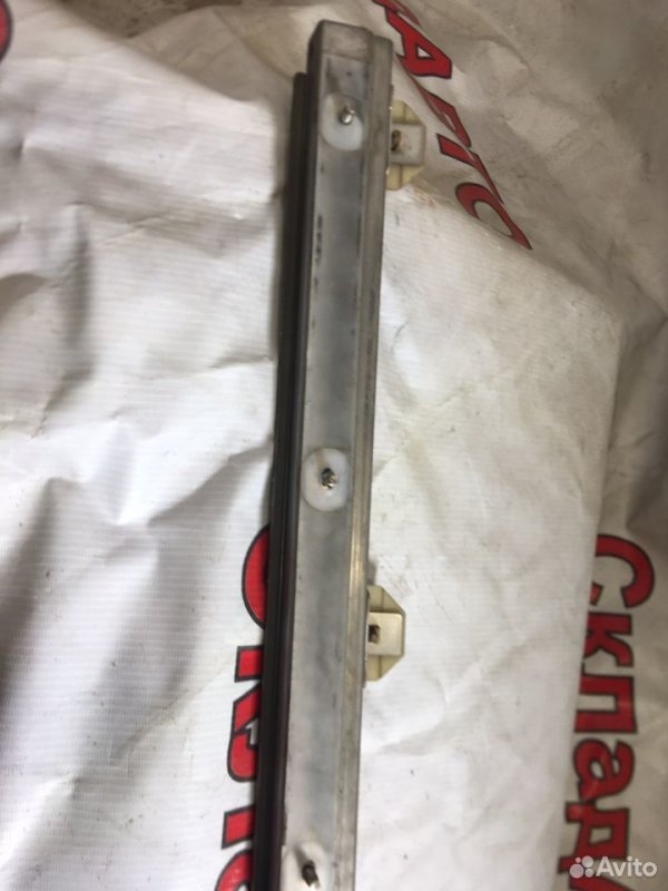 Полозья сдвижной двери Honda Stepwgn 2003-2005 RF3