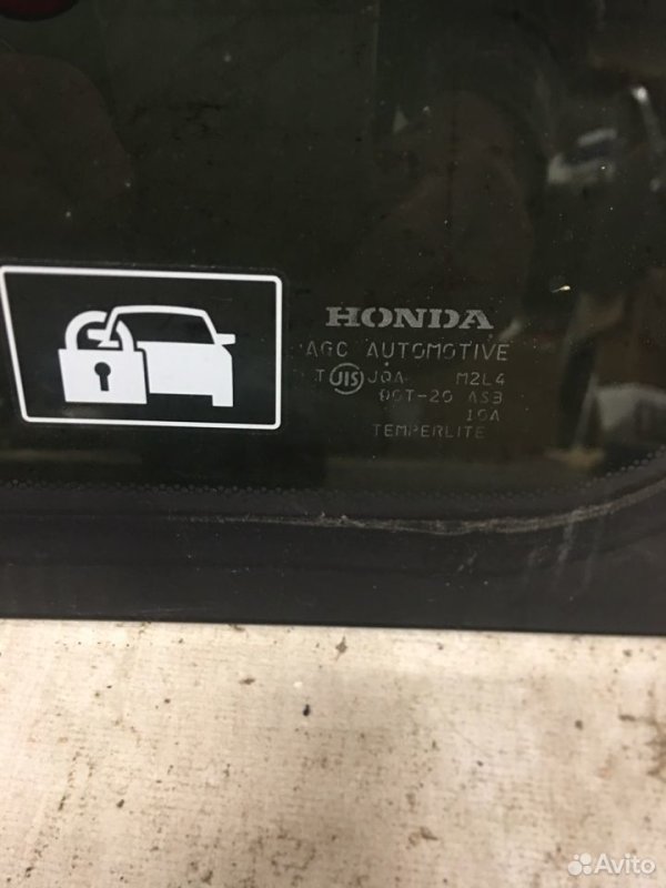 Стекло Honda StepWgn 2003 RF3