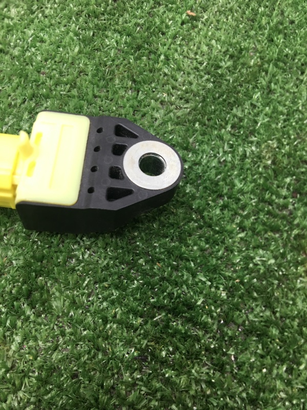 Датчик AirBag Lexus Lexus NX200, ZGZ10, ZGZ15 Lexus NX200t, AGZ10, AGZ15, AGZ15L, ZGZ15L Lexus NX250, Lexus NX300h, AYZ10, AYZ15, ZGZ15L 2014-2017