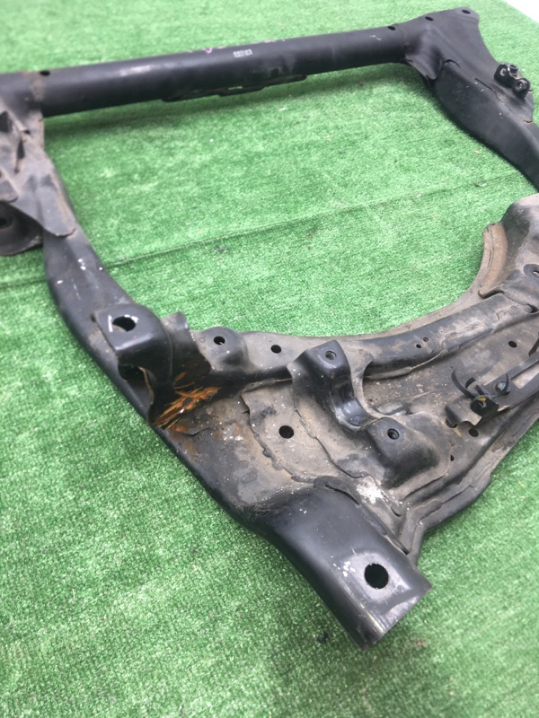 Подрамник Honda Civic 2005 FD1