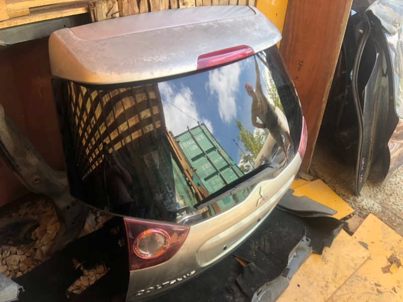Крышка багажника MITSUBISHI COLT PLUS 2007 Z23W