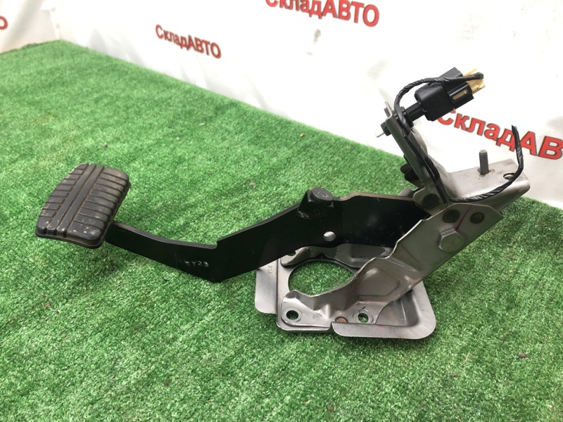 Педаль тормоза MITSUBISHI COLT PLUS 2007 Z23W