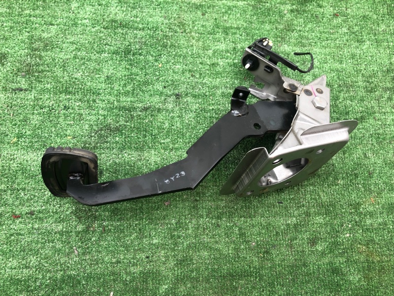 Педаль тормоза MITSUBISHI COLT PLUS 2007 Z23W
