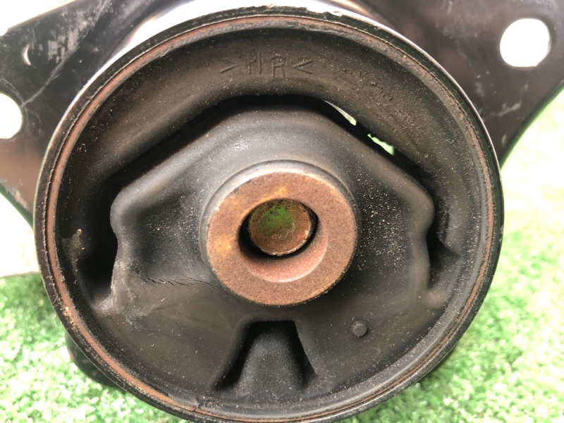 Подушка АКПП MITSUBISHI COLT PLUS 2007 Z23W