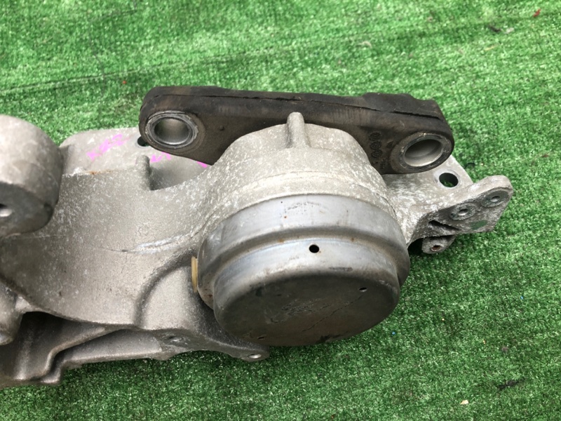 Подушка двигателя NISSAN X-TRAIL 2009 DNT31