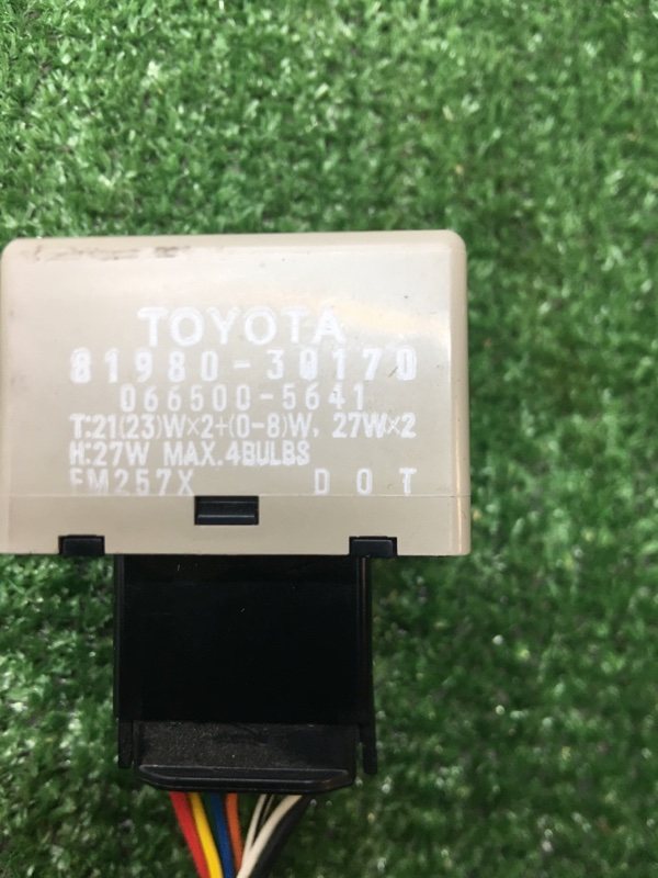 Реле указателя поворота Toyota Camry 2007 ACV40