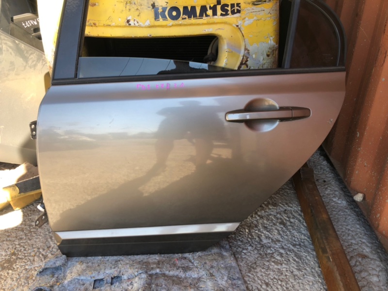 Дверь Honda Civic 2005 FD1