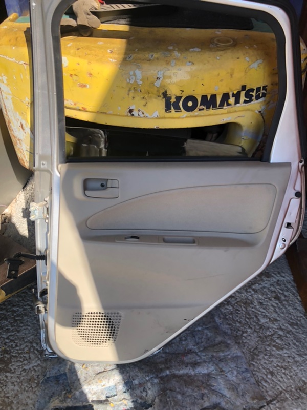 Дверь MITSUBISHI COLT PLUS 2007 Z23W