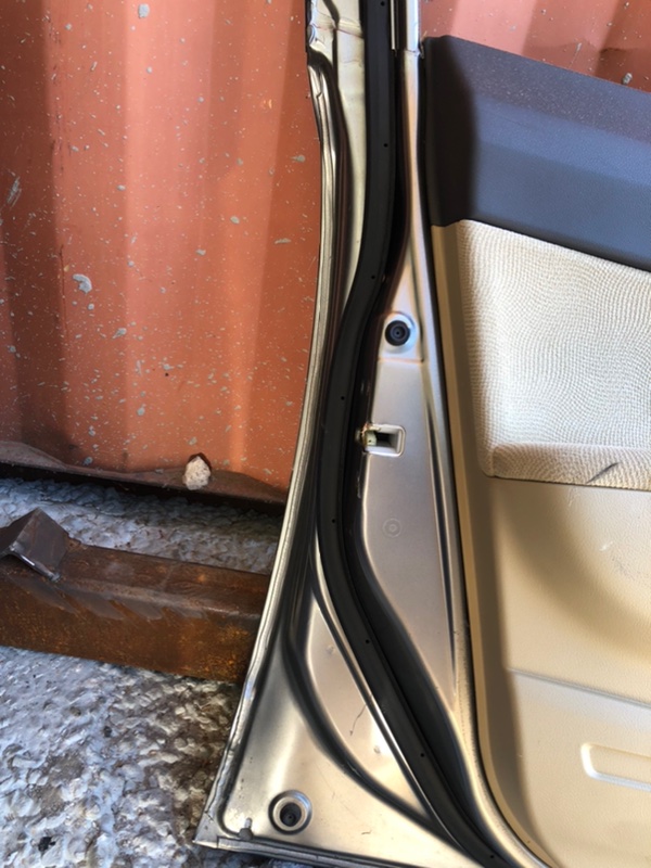 Дверь Honda Civic 2005 FD1