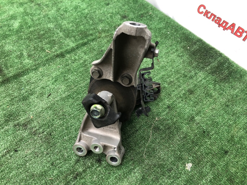 Подушка двигателя Honda Civic 2005 FD1