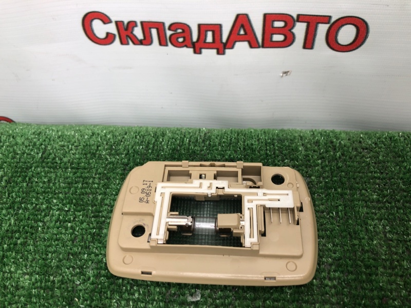 Плафон подсветки салона Honda Civic 2005 FD1