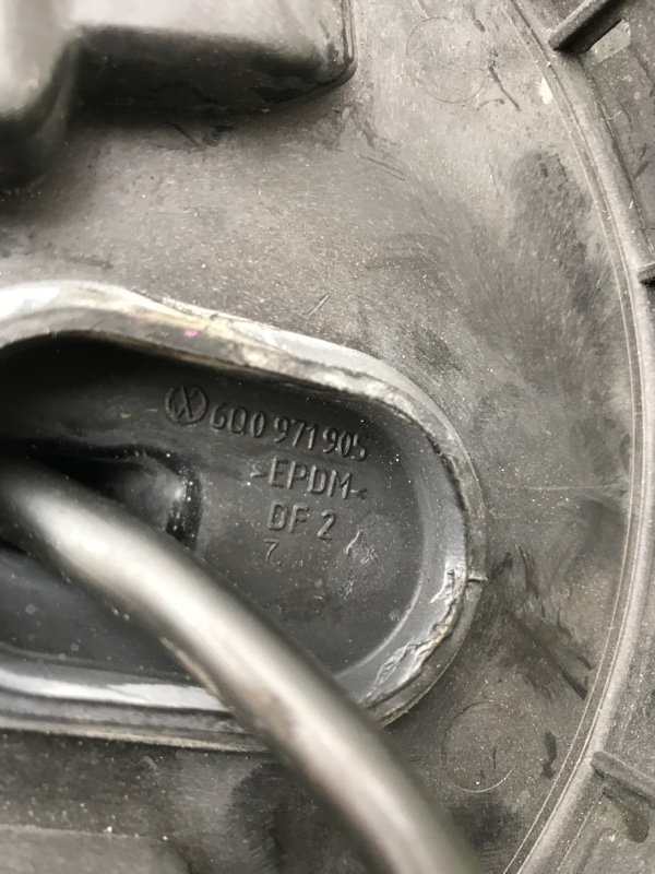 Реле топливного насоса VOLKSWAGEN Passat 2008 B6