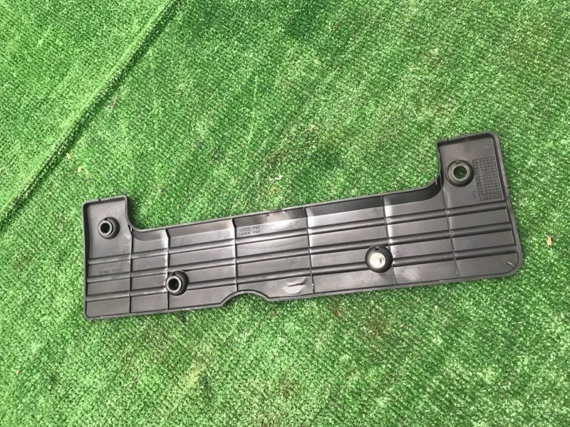 Крышка ДВС Honda StepWgn 2003 RF3
