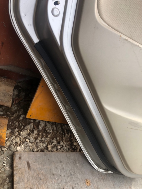 Дверь MITSUBISHI COLT PLUS 2007 Z23W