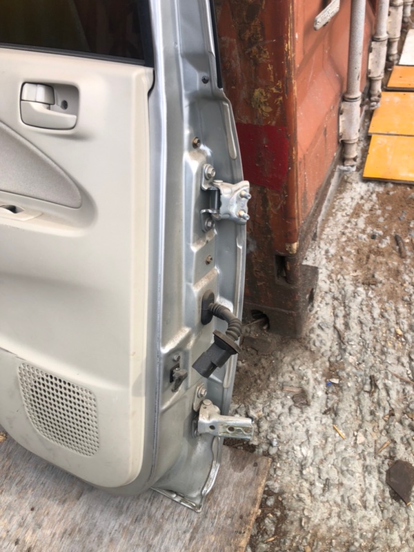 Дверь MITSUBISHI COLT PLUS 2007 Z23W