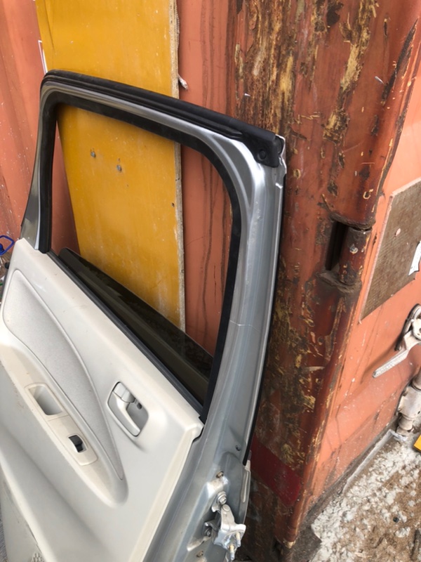 Дверь MITSUBISHI COLT PLUS 2007 Z23W