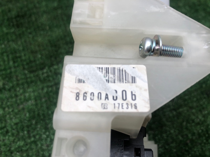 Блок подрулевых переключателей MITSUBISHI COLT PLUS 2007 Z23W