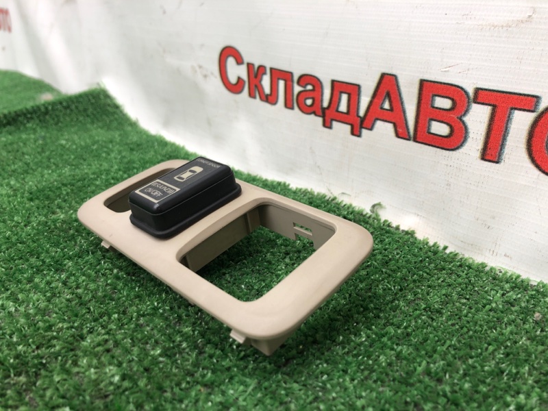 Консоль панели приборов MITSUBISHI COLT PLUS 2007 Z23W