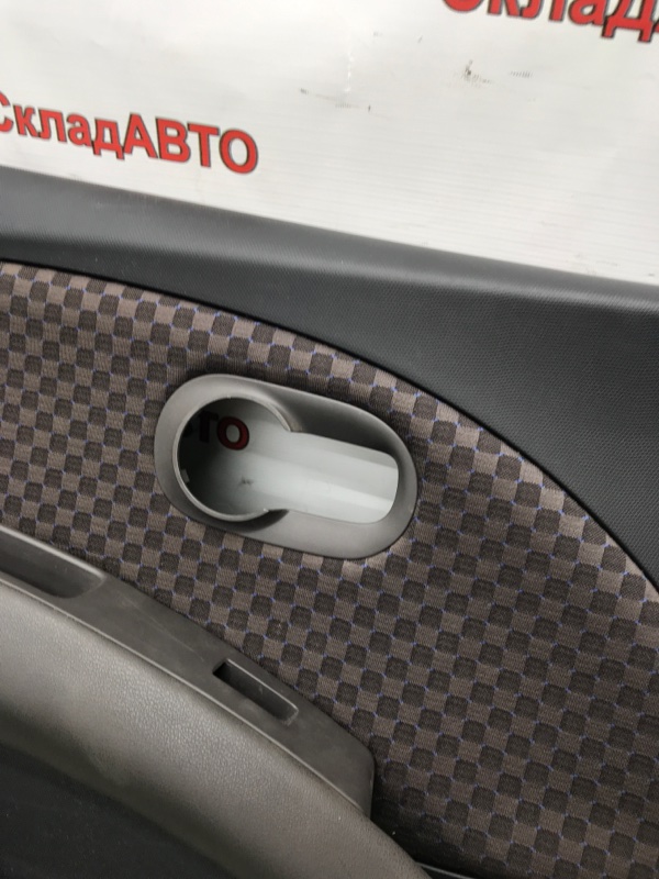 Накладка двери NISSAN March 2009 AK12