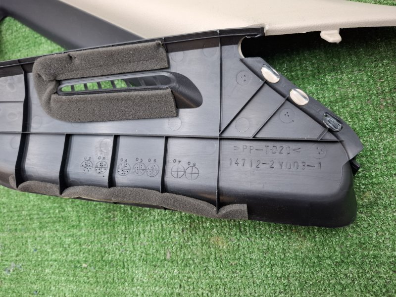 Накладка на стойку кузова MITSUBISHI COLT PLUS 2007 Z23W