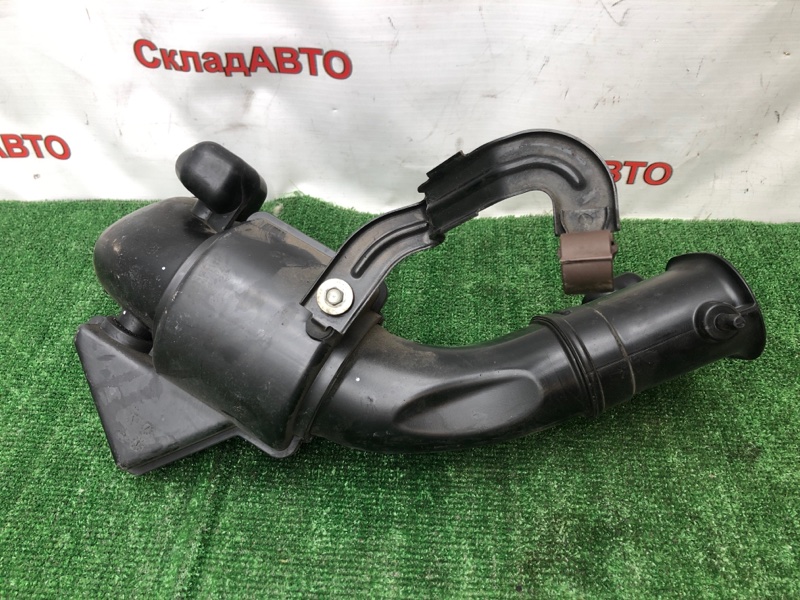 Патрубок воздухозаборника Honda Accord 2009 CU2