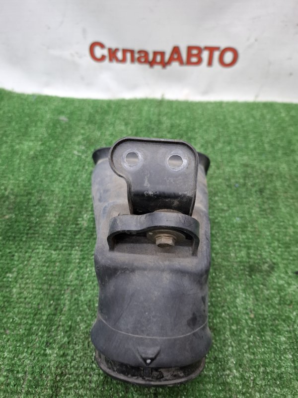 Воздухозаборник Honda StepWgn 2003 RF3